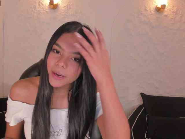 SaphiraJames webcam