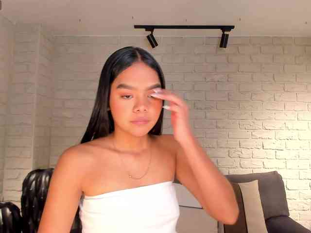 SaphiraJames webcam