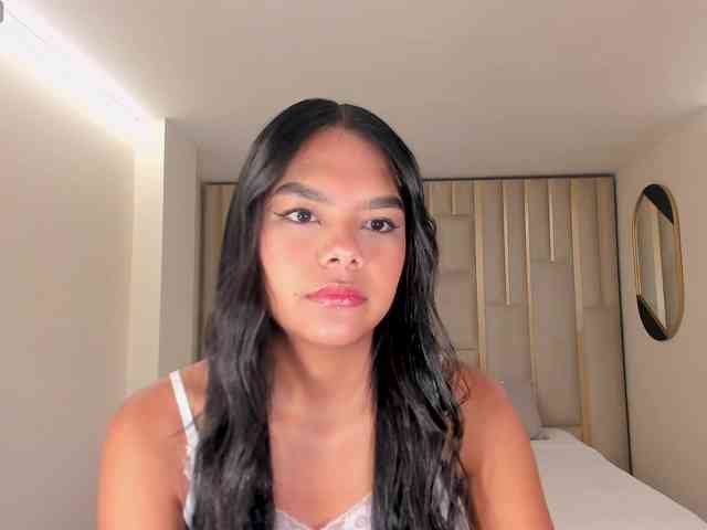 SaphiraJames webcam