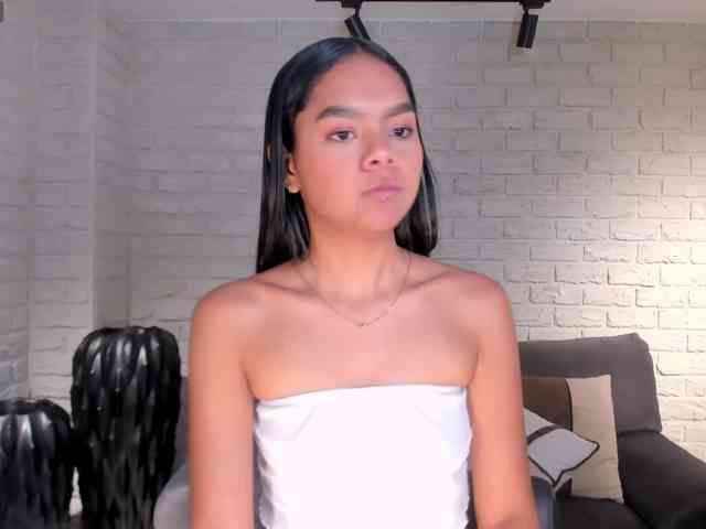 SaphiraJames webcam