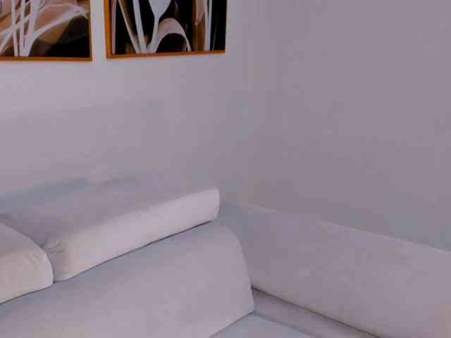 SaphiraJames webcam