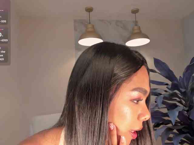 SaphiraJames webcam