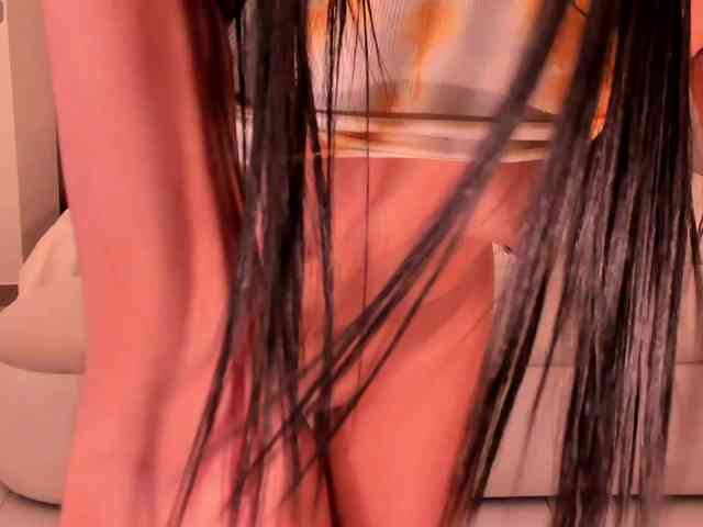 SaphiraJames webcam
