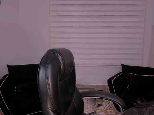 SaphiraJames webcam