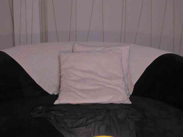 SaphiraJames webcam