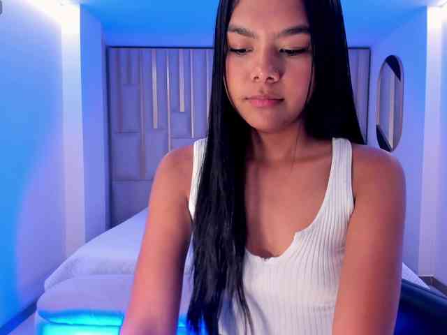 SaphiraJames webcam