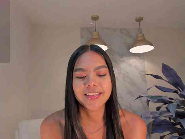 SaphiraJames webcam