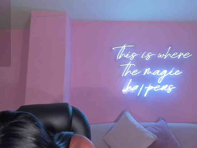 SaphiraJames webcam