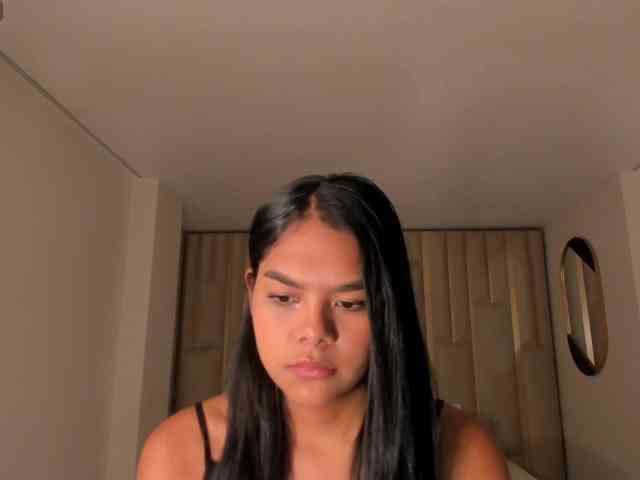 SaphiraJames webcam