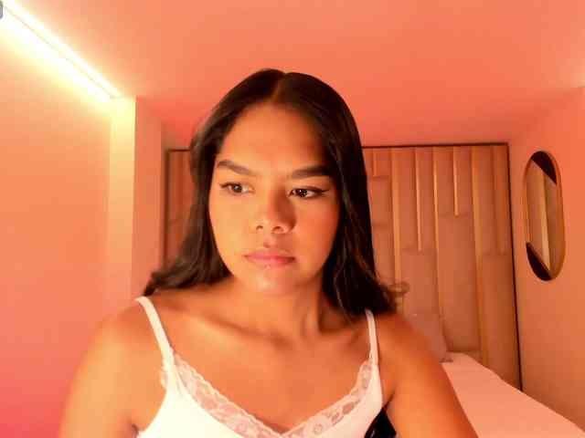 SaphiraJames webcam