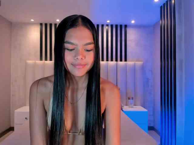 SaphiraJames webcam