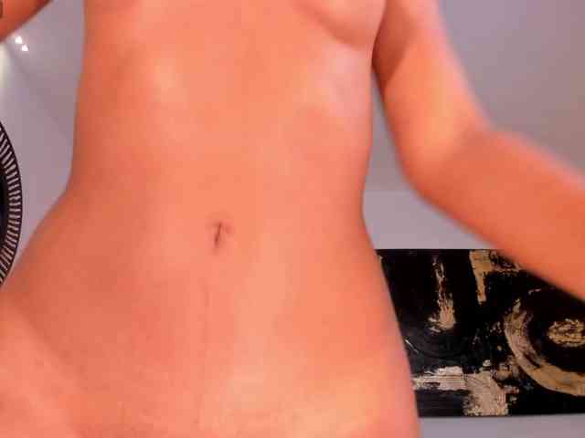 SaphiraJames webcam