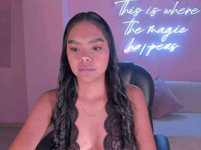 SaphiraJames webcam