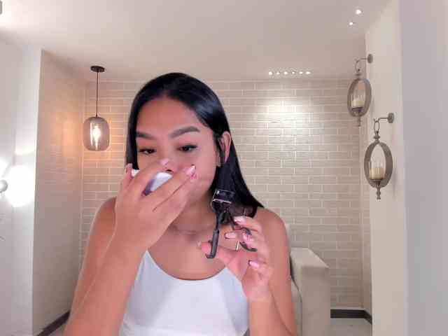SaphiraJames webcam