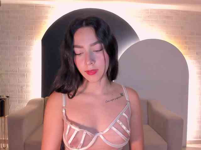SophieKiss1