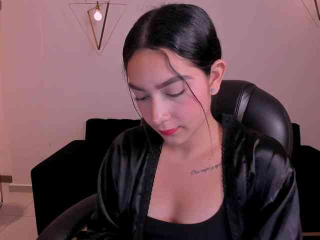 SophieKiss1