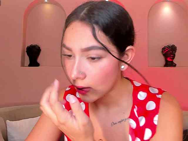 SophieKiss1