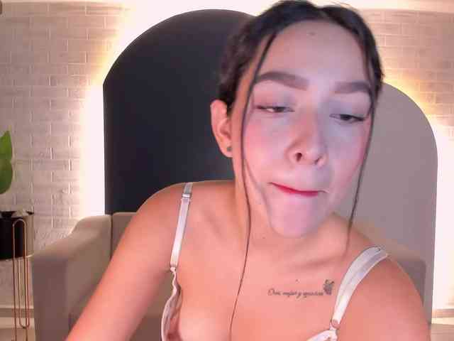 SophieKiss1