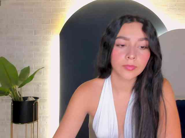 SophieKiss1 webcam