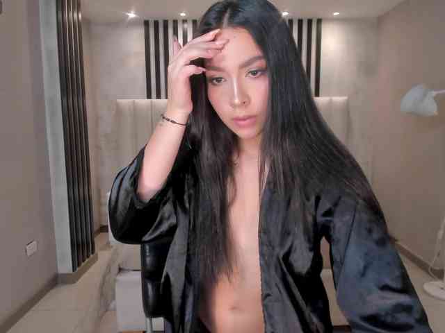 SophieKiss1 webcam