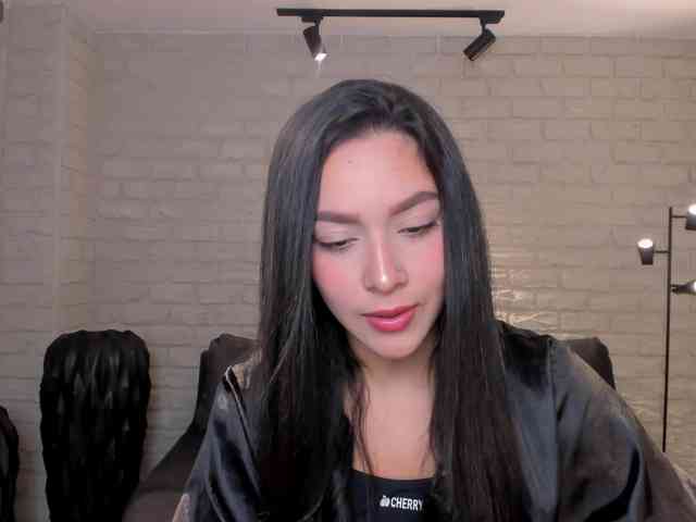 SophieKiss1 webcam