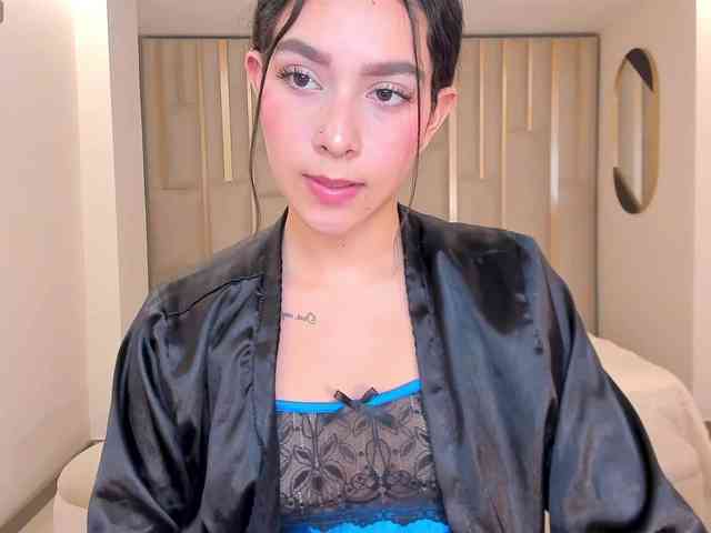 SophieKiss1 Live Webcam on BongaCams