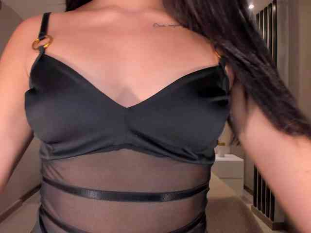 SophieKiss1 webcam