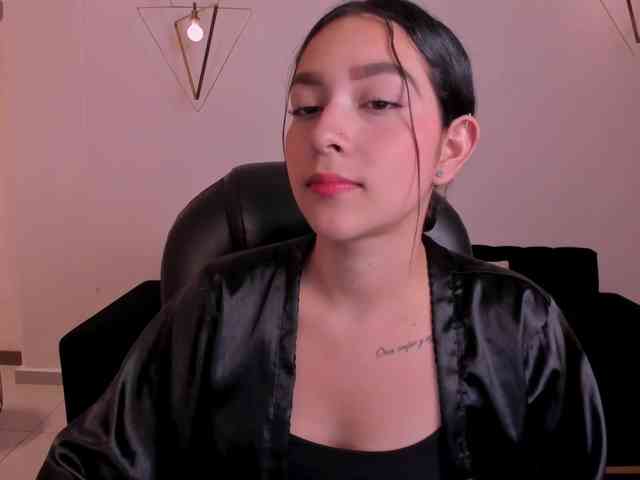 SophieKiss1