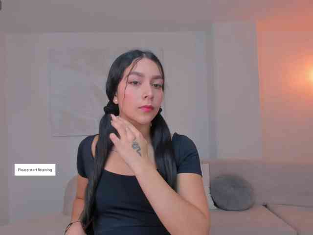SophieKiss1 webcam