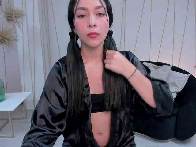 SophieKiss1