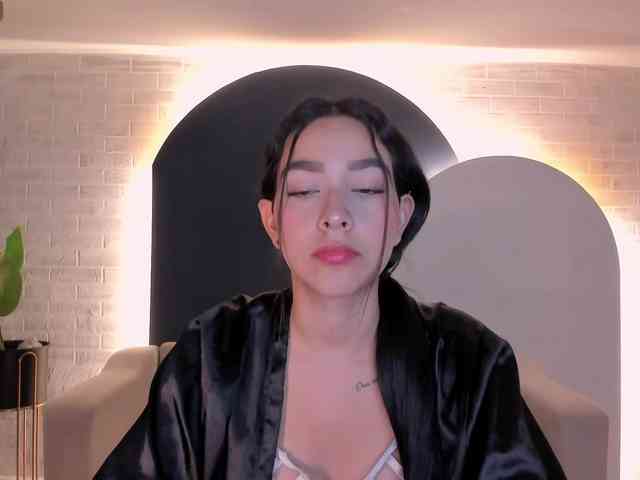 SophieKiss1