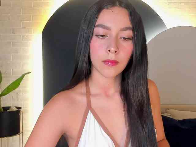 SophieKiss1 webcam