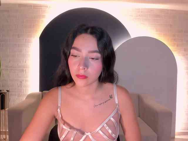 SophieKiss1