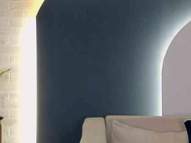 SophieKiss1 webcam