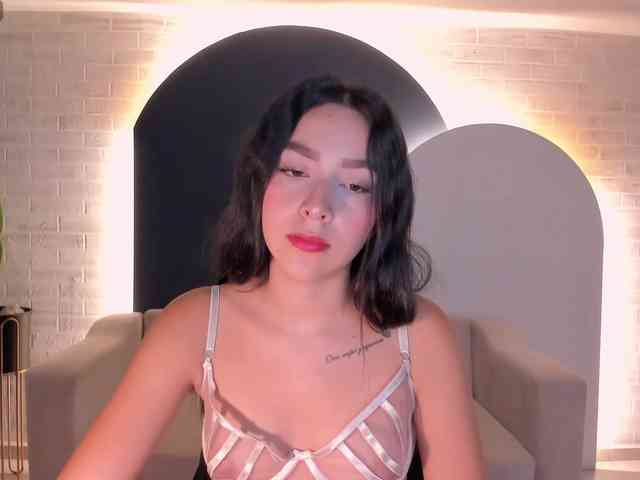 SophieKiss1