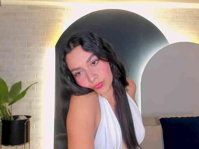 SophieKiss1 webcam