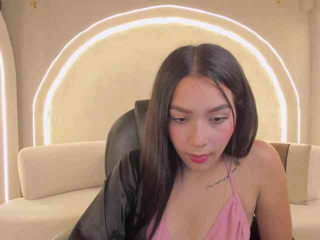 SophieKiss1