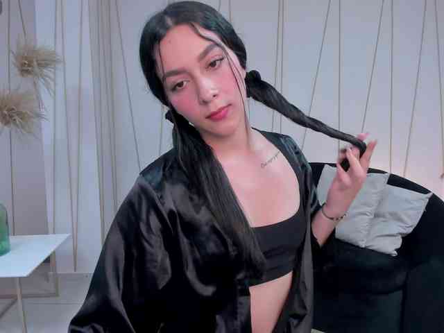 SophieKiss1