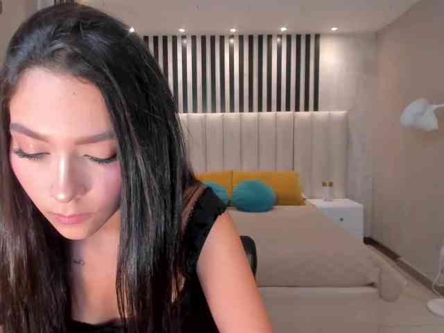 SophieKiss1 webcam