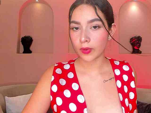 SophieKiss1
