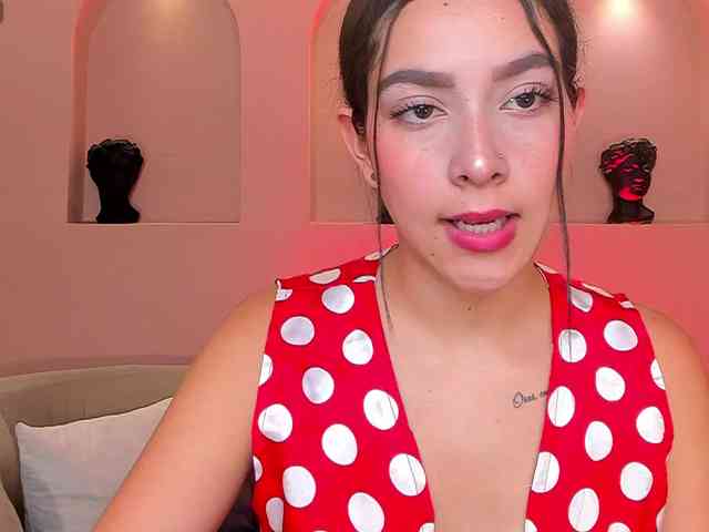 SophieKiss1