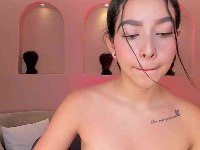 SophieKiss1