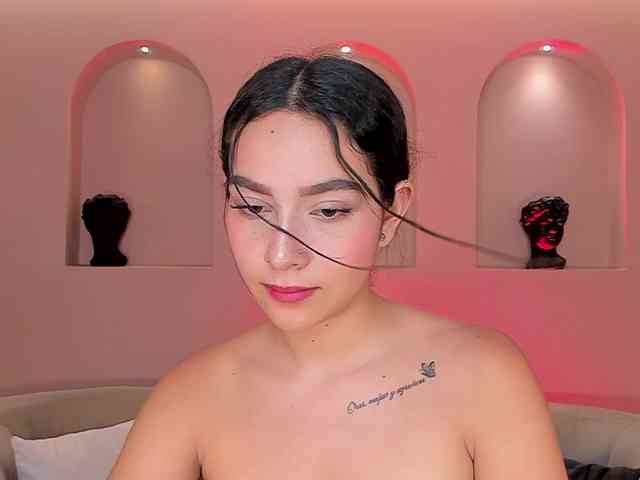 SophieKiss1