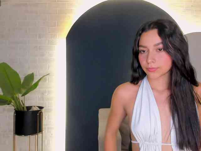 SophieKiss1 webcam
