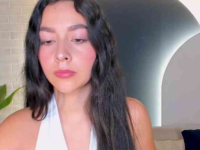 SophieKiss1 webcam