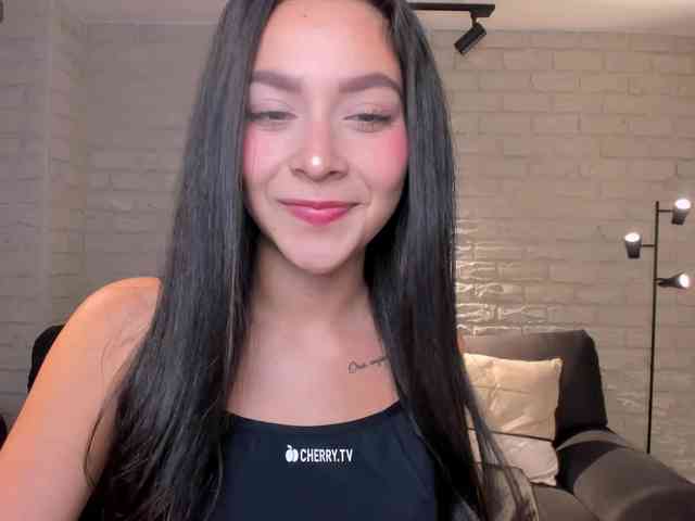 SophieKiss1 webcam