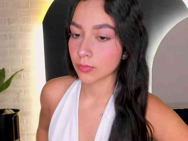 SophieKiss1 webcam