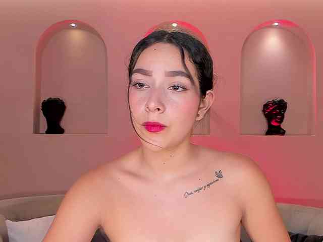SophieKiss1