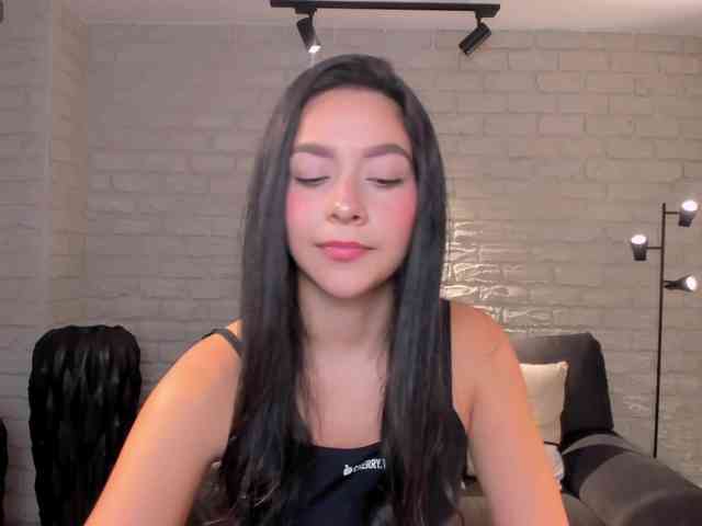 SophieKiss1 webcam