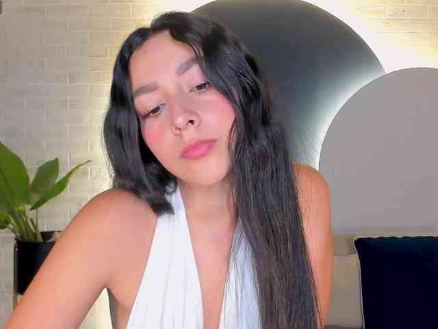 SophieKiss1 webcam